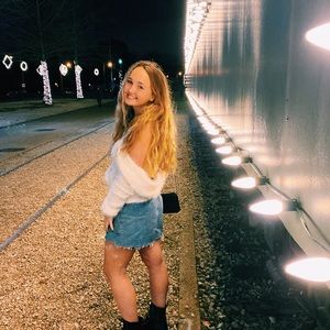 Meet your Posher, Emma